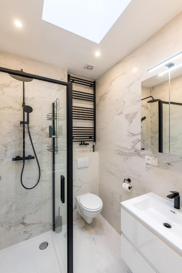 Beautiful Appartment In The Heart Of Anvers Exterior foto