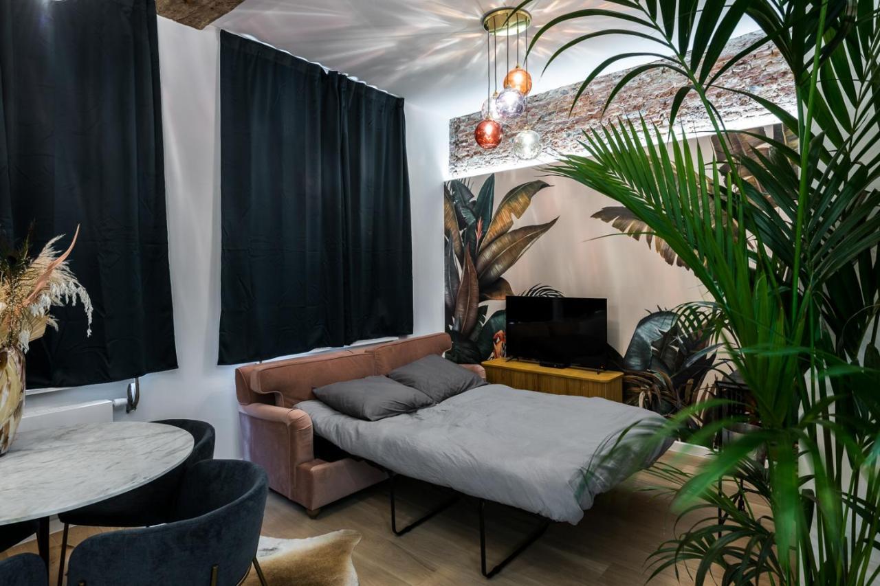 Beautiful Appartment In The Heart Of Anvers Exterior foto